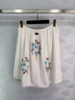 miumi* 25Ss春夏新款 知性分子学院风重工花朵刺绣花边半裙丨独家高版出品！定制进口洗水棉质感超赞！刺绣花边设计甜酷兼备减龄穿搭。不挑人版型上身巨显瘦！立
