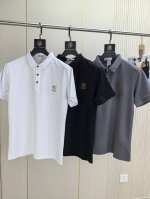 bc。2025春夏新款刺绣标识男士商务休闲翻领 短袖Polo衫对标定制纽扣整体的设计符合美学设计，运用了经典的品牌元素，完美的精髓与基因，胸前口袋处注入了经典品