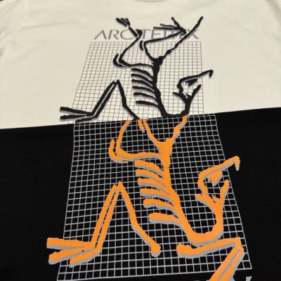 始祖鸟 Arcteryx Multi Bird Logo始祖鸟字母图案纯棉透气运动休闲男女宽松半袖纯棉圆领短袖 原版260G纯棉精梳面料 亲肤舒适 采用进口数码