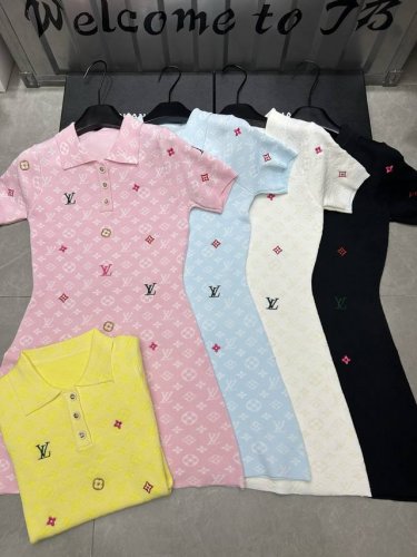 新品上线 款号:27519# #驴家彩色翻领短袖裙实拍图