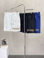 gucci古驰独家专供新款短裤高端版本！专柜定制面料 透气舒适度高，细节无可挑剔，品牌元素设计理念，体现高品质。手感细腻柔软！呈现休闲裁剪，上身版型超赞！码数: