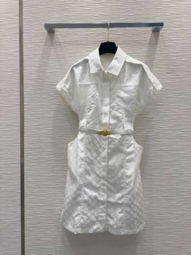 96886# Louis Vuitto* 2025Ss新款连衣裙 经典又有型 各种都能完美驾驭 高级成衣做法 细节美到爆 精美又日常 轻松驾驭 质感棒棒哒 减龄