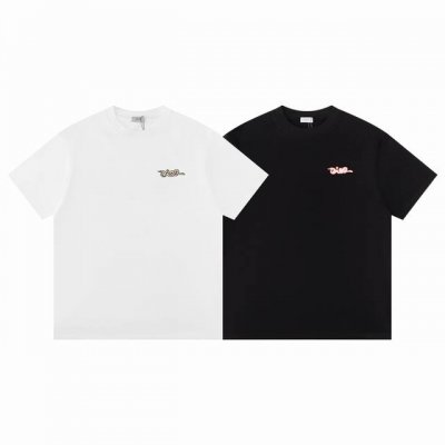 款F08 Dior 顶级高版本Dior 苹果蛇刺绣章仔短袖 采用纯棉12S精棉平纹面料，310G。刺绣图案以榻榻米刺绣工艺打底，刺绣采用特殊的单针排列方式，针迹