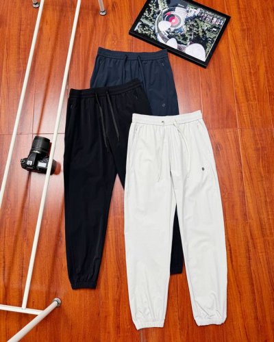 原单品质Lululemon 露露户外休闲速干长裤 男士夏季新款，Lulu男士日常通勤穿搭，高端定制三色长裤，科技运动户外设计，精湛的剪裁技术，整体工艺感十足，立