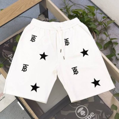上新 款号：Zscx8875 新款Burberry巴宝莉经典Tb植绒五角星图案Logo标志情侣毛圈五分短裤，采用360G重大毛圈面料，质感一流，作为当下超火的品