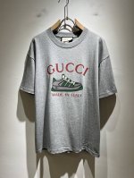 Gucc*古家 2025春夏新款男女同情侣款休闲宽松棉质圆领短袖T恤衫 贸易公司渠道稀出 同步官网发售 2025春夏最新系列 经典时尚设计元素 为全新系列注入满