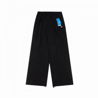 Adidas 阿迪达斯 24Fw 开合三杠织带长裤 定制定染70D平纹梭织面料，面料4级涂层工艺，正反采用一致面料，3D激光立体裁剪，田岛高速万针绣花机机绣字母