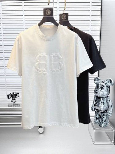 balenciaga 巴黎世家 25Ss新款短袖 最高版本重工艺经典刺绣Logo图案 高标准定制 上身非常有型 客供进口高档280克纯棉面料质感非常细腻 细节工
