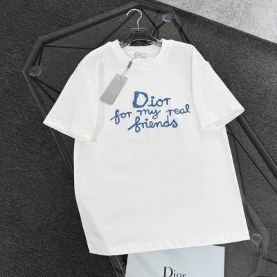dior 迪奥 25款高版本 面料采用300克高密度纯棉 不变形 不缩水 三标齐全 男女同款 工艺： 特种毛线刺绣 颜色：白色 黑色 Size：S-Xl