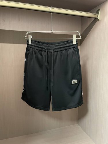 Dg 重磅推荐！2025Ss夏装新品 专柜在售 最新系列图案Logo短裤 必须人手一件的节奏！进口顶极高密度纯棉面料，极为亲肤舒适 摸上去非常的细腻，质感很好，