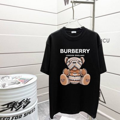 Bur巴宝莉 2025春夏新款 潮牌新品印花圆领短袖T恤 最新砖柜同步 Os落肩版型 280克重全棉 时尚又个性 超级百搭好看的一款 男女同款 人手必备款 吊牌