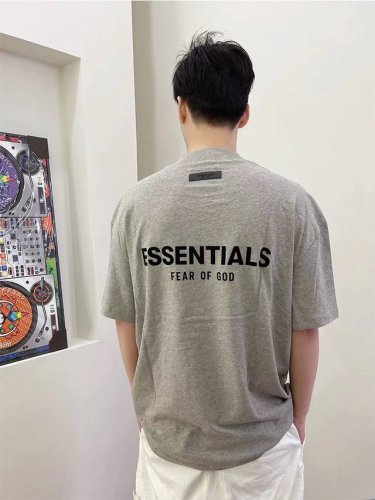 爆款模特图 绿X版本 深燕麦色 顶级版本Fear Of God Essentials Fog胸口后背植绒男女情侣明星同款纯棉宽松透气短袖T恤 第八季最新款植绒L