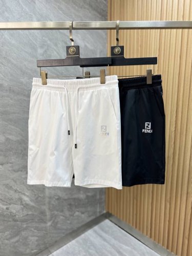 fendi 芬迪 2025春夏新品 三标齐全 五分短裤 好货不用过多介绍 看细节 专柜码数：M-Xxxl 175 140上身建议L