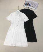 louis Vuitto* 25Ss新款圆领连衣裙 金属花瓣装饰 简约大方 两色三码Sml