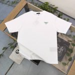 特价 黑色S1 M4 款号：Qypa04 高版本 春夏新款Prada普拉达简约刺绣小标Logo图案绣花休闲情侣宽松短袖T恤，独一无二的活性环保面料染色，32支双