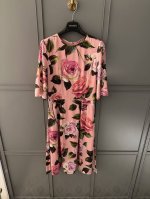 P1260 25春夏新品粉底玫瑰花定位印花里外全真丝面料现货36-38-40-42