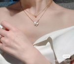 实拍690 礼物 代购版 配全套包装小票齐全 梵克雅宝白贝母蝴蝶项链 颜值爆棚 梵克雅宝Van Cleef & Arpels蝴蝶系列 天然贝母镶一颗马眼形美钻