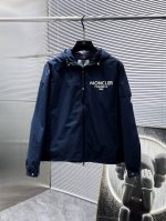 P380 蒙口 Moncler 2025春季新款 连帽 夹克 外套，高端版本！专柜定制面料 透气舒适度高，细节无可挑剔，品牌元素设计理念，体现高品质。手感细腻柔