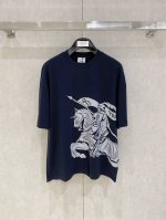 burberry 巴宝莉 战马系列 2025春夏新款首发专柜最新款短袖圆领T恤 高端订制 设计前卫时尚！品牌Logo重工艺设计 高端定制面料.手感柔软.穿着舒适