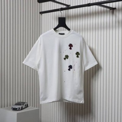 Chromehearts 克罗心 25Ss 涂鸦十字架贴布刺绣水洗短袖T恤 胸口特以品牌贴布标识贴布刺绣 配以品牌Logo点缀 后背手工贴布加立体刺绣及涂鸦整衣