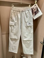 巴黎世家 2025春夏最新系列男士休闲裤！ 采用客供弹力柔棉材质，柔软细腻，手感绝佳！品牌格调一览无余！极简主义设计，没有多余浮夸的元素来宣兵夺主，细节做工精细