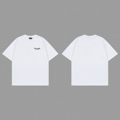 balenciaga 巴黎世家 25Ss 胸口小标Balenciaga 巴黎世家 25Ss 胸口小标Logo刺绣短袖T恤 复古味十足 整体设计简洁时尚 十分大气