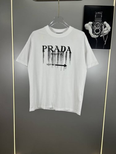 高端原版规格版本 25Ss早春新品普拉达 prada重工发泡Logo精致升 原版面料 官方同款 短袖T恤 定制300克同缸染面料 手感非常舒服 春夏最新砖柜同步