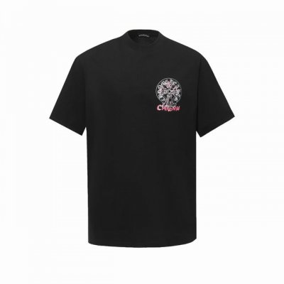 Chrome Hearts*克罗心 采用300克双纱面料，1*1索罗娜罗纹， 进口数码白墨直喷+发泡，3D浮雕效果，在时尚与科枝完美交融中，精度与色彩的盛宴，色