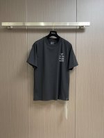 Arcteryx 始祖鸟Captive系列Legend纯色字母印花短袖T恤 男女同款，后背字母标艺术字印花产品为了纪念中国博物馆的开业，以加拿大山峰Mount