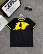 新款Louis Vuitton Ss23 走秀款 黄Logo提花 圆领套头 针织毛衣短袖 代购在售1W，得物同款短袖版本在售，黄色提花大Logo，还原度百分百