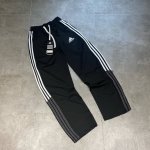 Adidas阿迪达斯 春秋款三条杠拼接休闲运动高品质直筒垂感长裤情侣款 Color: 黑色 Size: M-Xl M 腰围80 臀围116 裤长98 Cm L