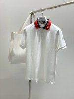 Moncler 蒙口，2025夏季最新品，专柜同步有售，原单狠货，时尚休闲翻领短袖T恤，上身舒适！吸睛而有亮点，采用进口原版面料，顶级刺绣工艺字母图案Logo，