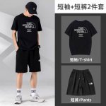 Tnf北面新款短袖短裤运动套装！百搭不挑人！ 本款T恤采用纯棉面料！吸汗透气，贴身柔软！ 腰部松紧带抽绳，拉链口袋，运动時候可以放手机钥匙，非常方便！ 上身效果