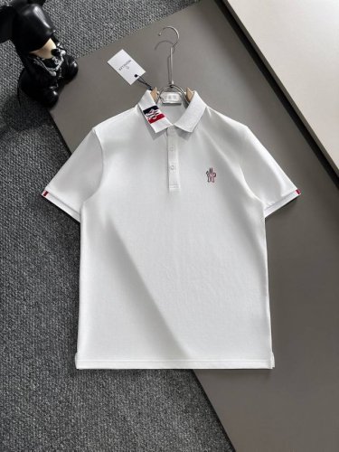 蒙口25Ss新款春夏短袖翻领T恤polo，最高版本客供定制高端朱地面料简单时尚款，螺纹拼色螺纹配色超级好看！胸前蒙口刺绣经典Logo简单大方的款式！满满的高级感