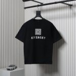 Givenchy 纪梵希 25Ss 镂空四宫格短袖T恤面料采用定制240G 26支特滑双股精棉平纹高密无尘全棉布料 前幅高密度加厚 走线平整 代工品质 全套定制