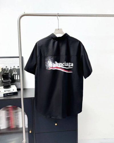 上新 Balenciaga* 巴黎世家 涂鸦模糊可乐海浪衬衫短袖- 可乐喷墨风～波浪可乐海浪经典恶搞涂鸦 新式Os裁剪设计,随意休闲的慵懒美感. 绝美的气质茧型