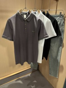 Fen 芬*迪2025春夏新款短袖polo衫 净版百搭不限制年龄 胸前标志Logo图案刺绣工艺设计 无论你是轻熟还是喜欢潮风搭配妥妥的 男生衣橱必备单品款 无论