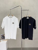 gucci古驰独家专供新款原单男士休闲短袖 高端定制 高端版本 时尚百搭爆款进口面料 手感超柔软细腻 穿着亲肤舒适 高端精品 代工厂P精细做工 上身非常赞 男士