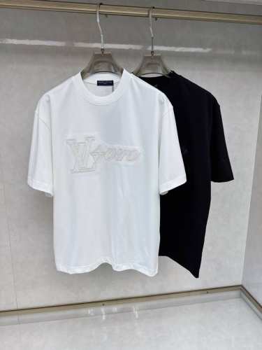 Lv 2025Ss春夏最新款短袖T恤，手感柔软，穿着舒适，做工精细.上身效果无敌帅气，码数 48-56