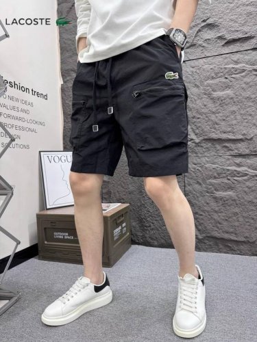 lacoste 法国鳄鱼 夏季新款户外运动休闲宽松工装短裤 高性价比款、优选高支数面料，防泼水效果、丝毫不影响透气，更耐磨防撕裂宽松的工装风格，松紧腰配卡扣腰带