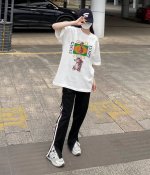 上新！Gucci新款短袖T恤,版型剪裁特别有讲究！上身很洋气显瘦内搭外穿都看 高密针织圆领设计，平整简约！亲肤透爽！T恤面料的柔软性舒适性无可挑剔！男女均可驾驭