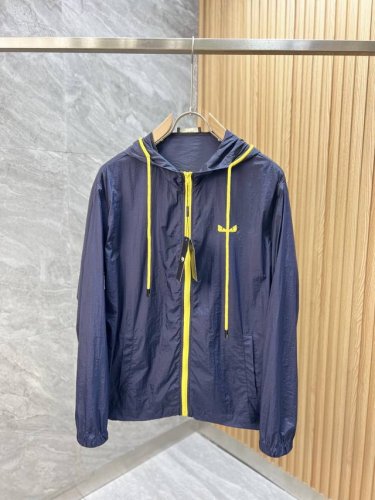 fendi 芬迪 2025春夏新品 三标齐全 冲锋衣薄款夹克外套 防晒服 好货不用过多介绍 看细节 专柜码数：M-Xxxl 175 140上身L