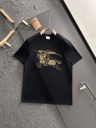 bbr 2025Ss春夏最新款圆领时尚短袖T恤，官网同步，专柜纯棉面料！贴肤舒适，耐看又好穿，经典简约Logo设计，原厂工艺一丝不苟，型男必备单品 码数M-Xx