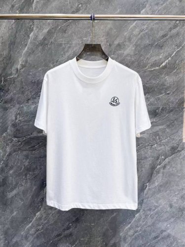 蒙口 2630Ss新款短袖T恤 定制进口原版丝光面料 经典Logo设计 简单大方得体 时尚不失个性 上身休闲随性 内搭单穿皆可 彰显大牌气质 尺码 M 3Xl