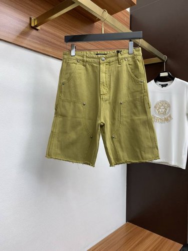 克罗心 25男士牛仔短裤原厂原布原洗水！进口原版水洗弹力面料，复杂的手工艺叠加，任何一个洗水环节多停留几秒都会变成完全不一样的颜色效果，所以越加珍贵，特别持久、