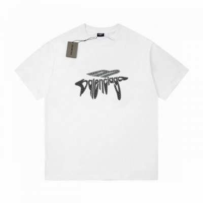 高品质25Ss巴黎Logo印花短袖！胸前品牌字母后背贴布Logo大牌感十足！高端大气完美演绎，经典圆领不挑人版型上身巨显瘦 面料采用230克纯棉面料，保证舒适性