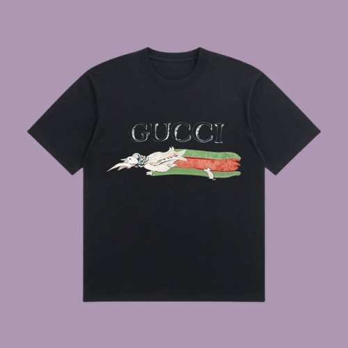 高端品质 Gucci 2025Fall 春夏系列 天鹅短袖T恤 区别普通印花 定织270G32支双纱纯棉面料 宽松版型 男女同款 颜色：白 黑 杏 藏蓝 Siz
