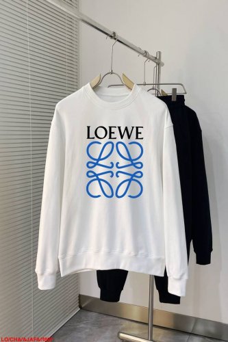 I897 Lo罗意威 25Ss新款 长袖 圆领 卫衣，高端版本！专柜定制面料 透气舒适度高，细节无可挑剔，品牌元素设计理念，体现高品质。手感细腻柔软！呈现休闲裁