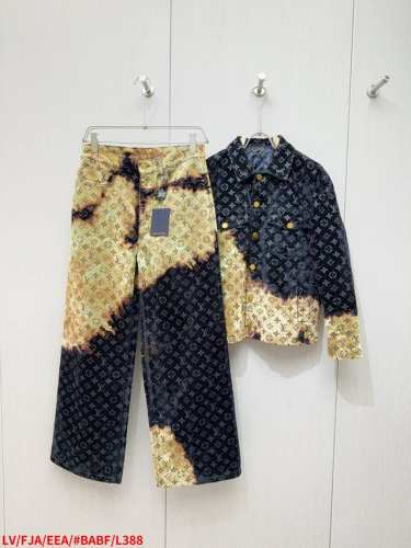 上衣 裤子 L388 Lv路易威登 25Ss新款牛仔裤依托精细工艺呈现 Bleached Flame 效果，以别致肌理点明当季篝火主题。深邃植绒经由烧制后展现全