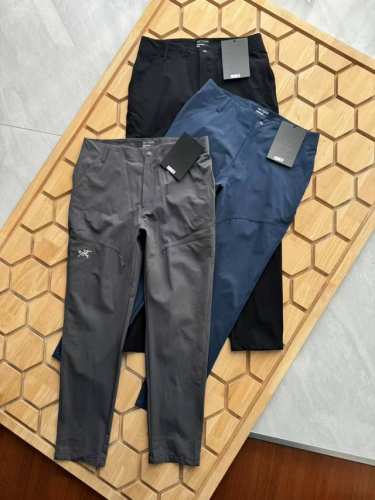 上新 Arc'teryx始祖鸟春夏新品男士户外休闲速干透气运动促步山地登山软壳冲锋裤 立体剪裁，无缝压胶，斜插口袋重工打造，版型超正，本期重点推荐，高端户外防水